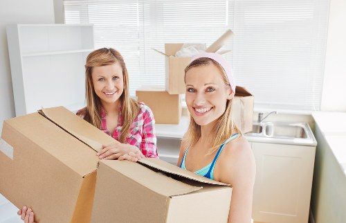 Access and loading support for a moving truck in New Addington